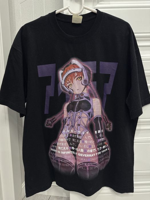 Футболка с иллюстрацией