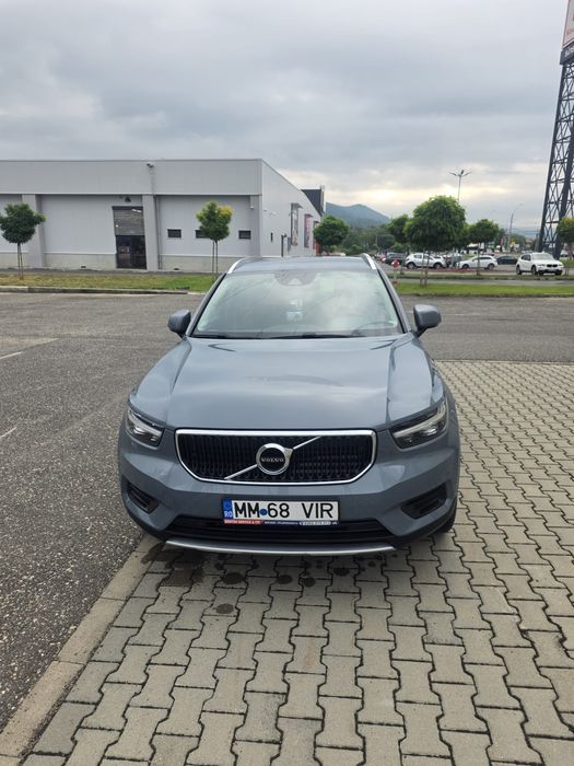 Vând VOLVO XC 40