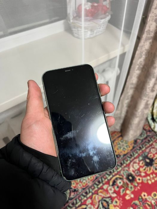 Продам Айфон 11 и Айфон 12 мини