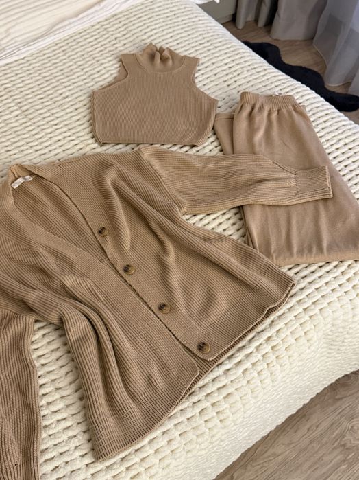 Костюм от три части S бежев