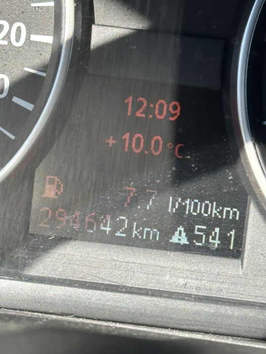 Bmw e 90 320  163 cp