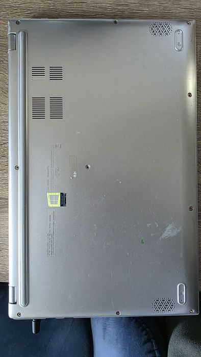 Laptop Asus VivoBook 15