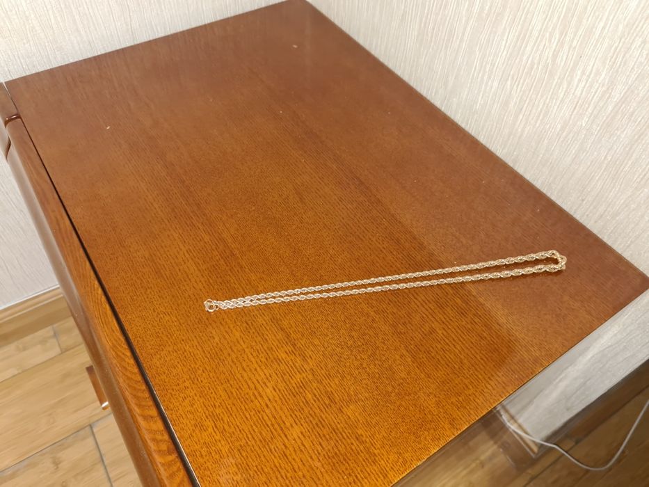 Золотая цепочка. Обмена нет.