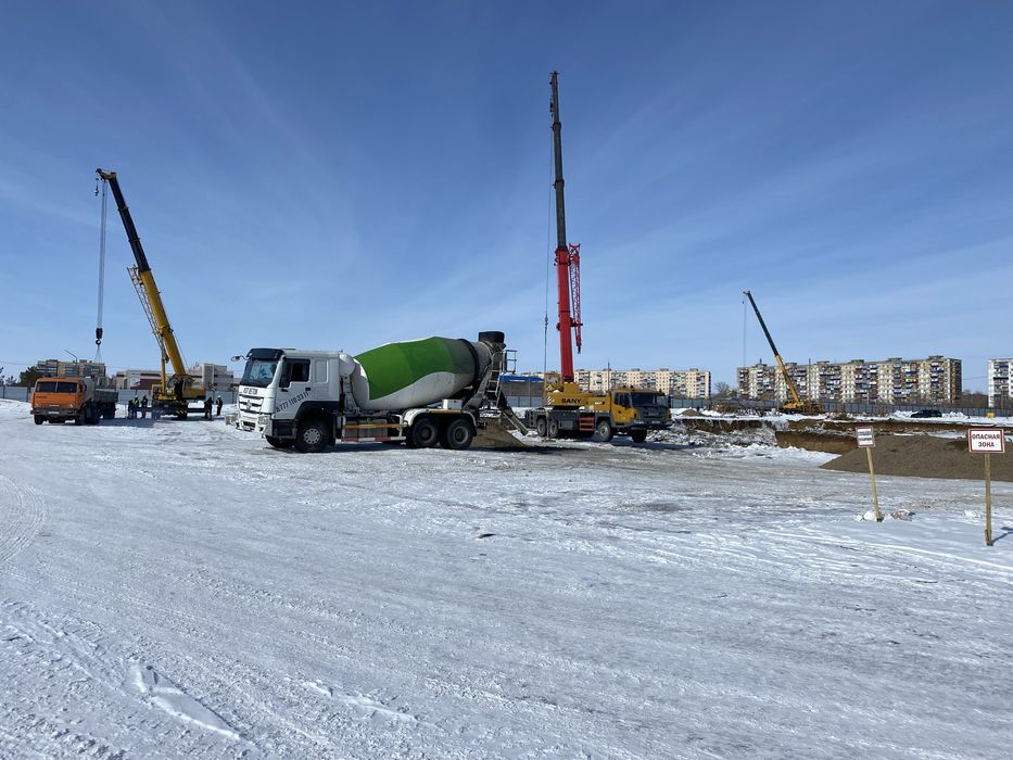 Продам автобетонсмеситель (миксер)