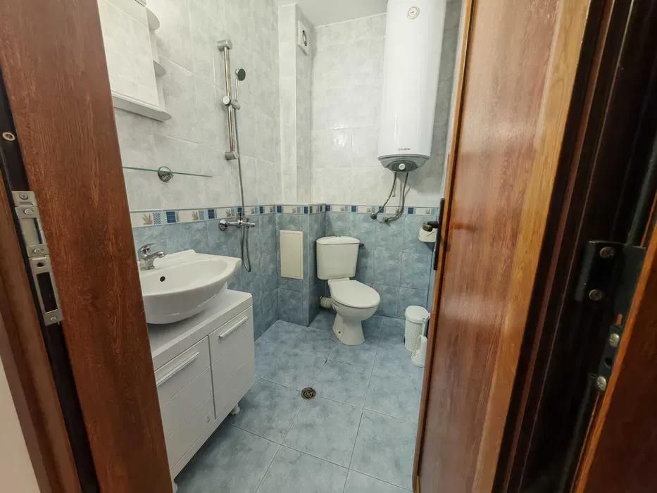 Дава се под наем Двустаен апартамент в Варна, Левски - 60 кв.м за 450 € - Снимка #3