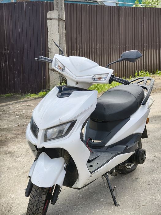 Продам скутер М8