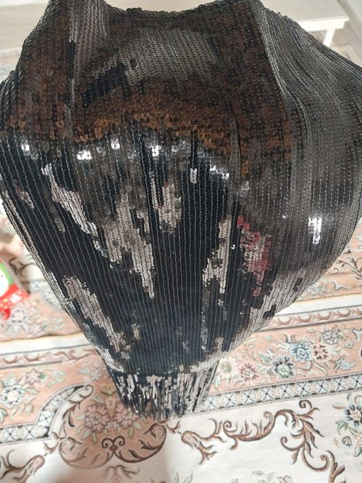 Юпка қара жылтырақ