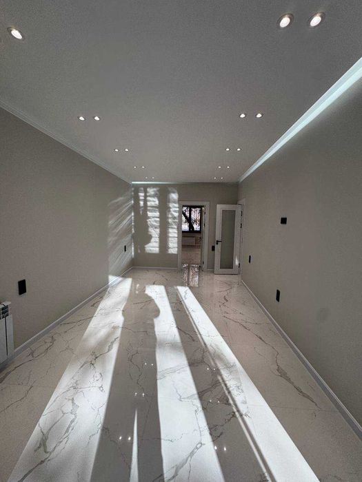 Срочно продаётся Нежилое помещение Чиланзар 11 квартал •