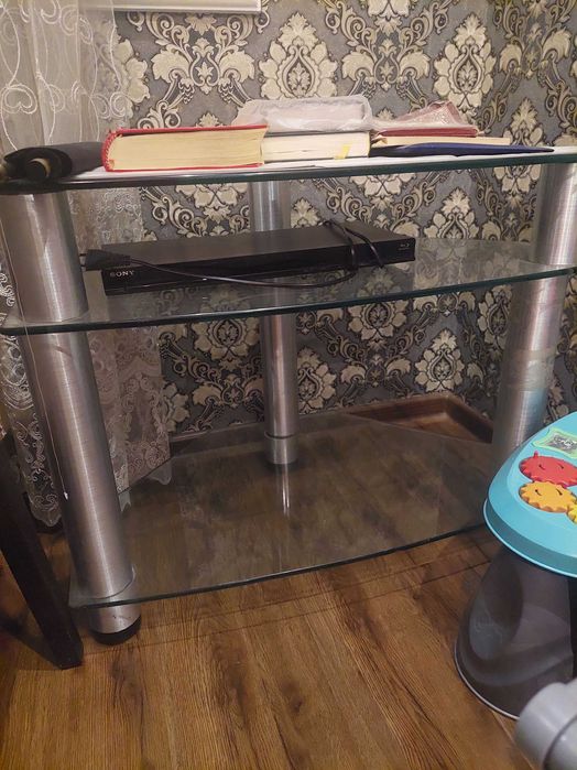Продается подставка для телевизора