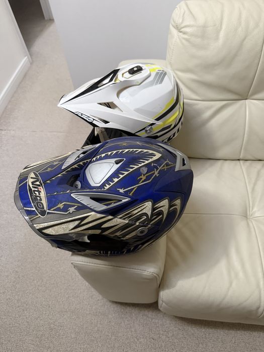 Vand 2 casti Atv/enduro/moto