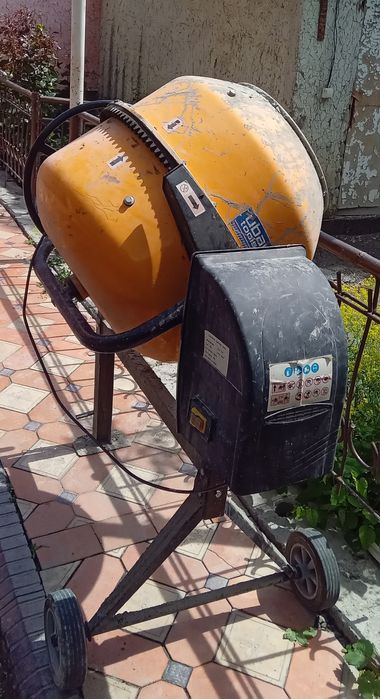Mikser 180L. 220v