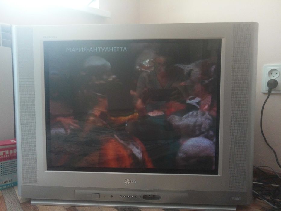 Продам Телевизор LG
