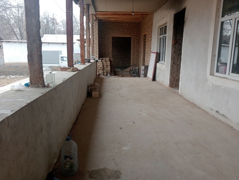 Уй сотилади Ташморяда 6 моих 5 хона 55 000 $ kelishiladi