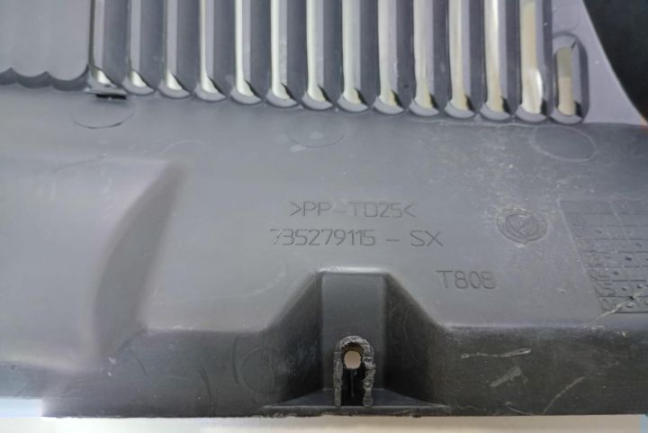 Grila stergator 735279115 Fiat Doblo prima generatie (facelift) seria