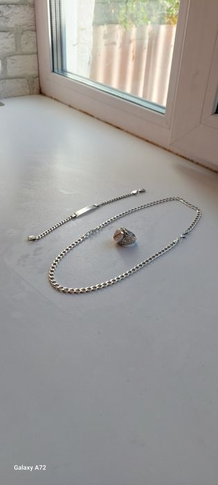 Продам серебро 47000