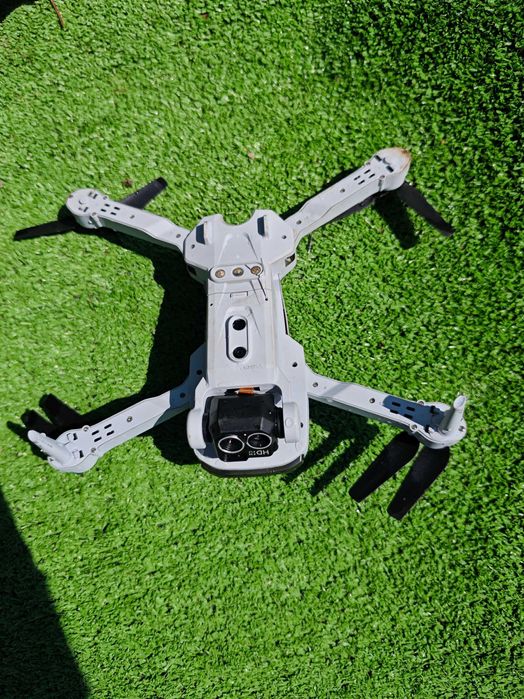 Мини летателен дрон