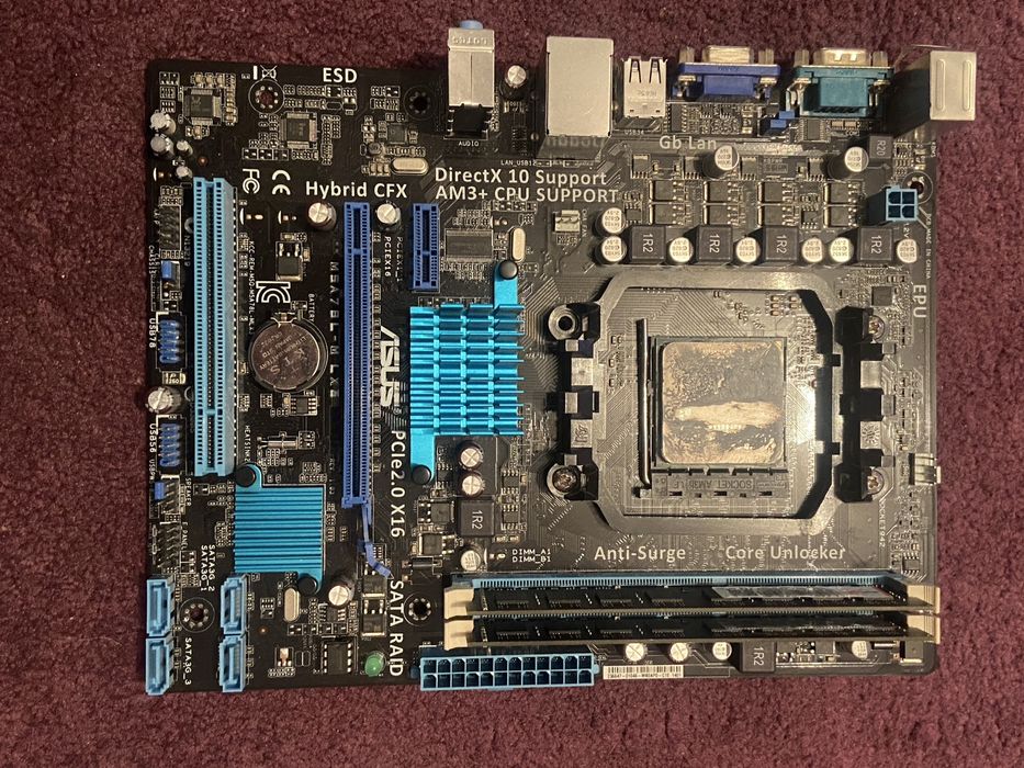 Материнская плата