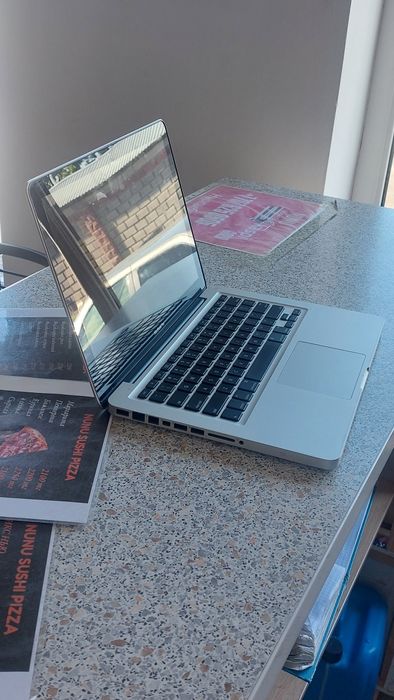 Продается macbook