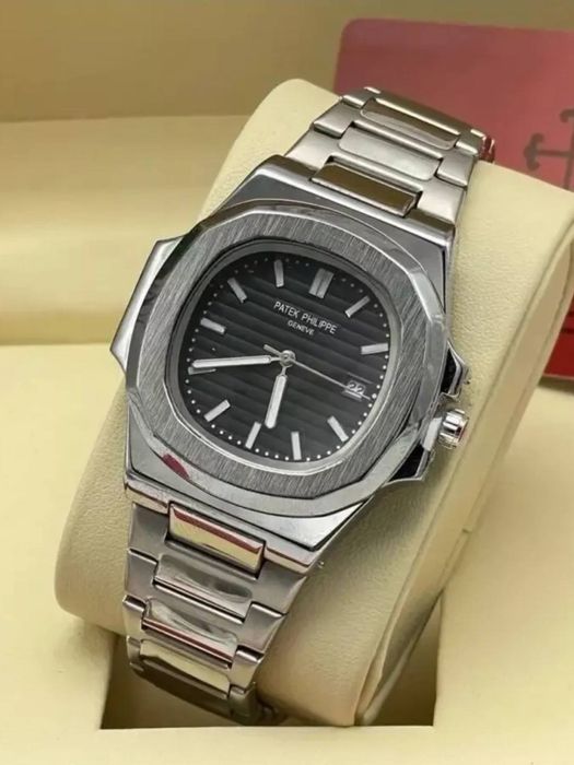 В Налчии | Patek Philippe | Люксовый