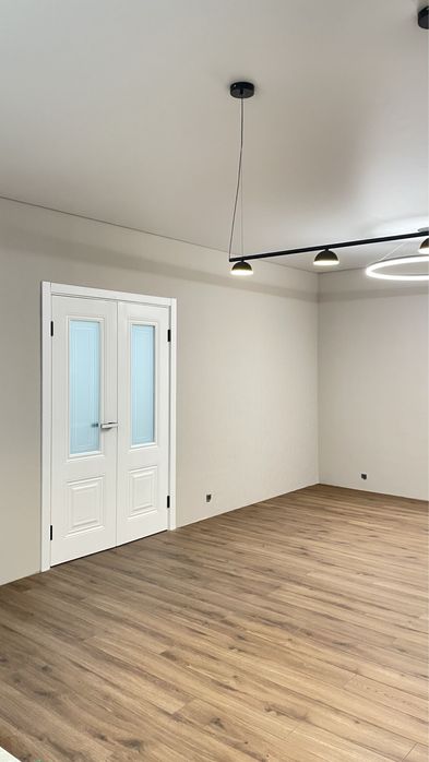 Профессиональная поклейка обоев