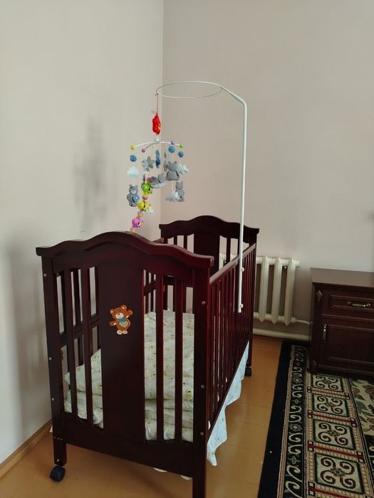 Детская кровать б/у