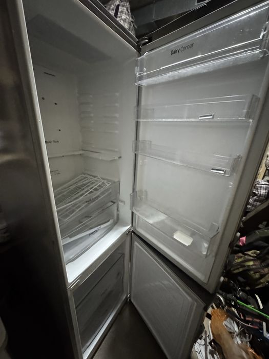 Холодильник LG Срочно!!!