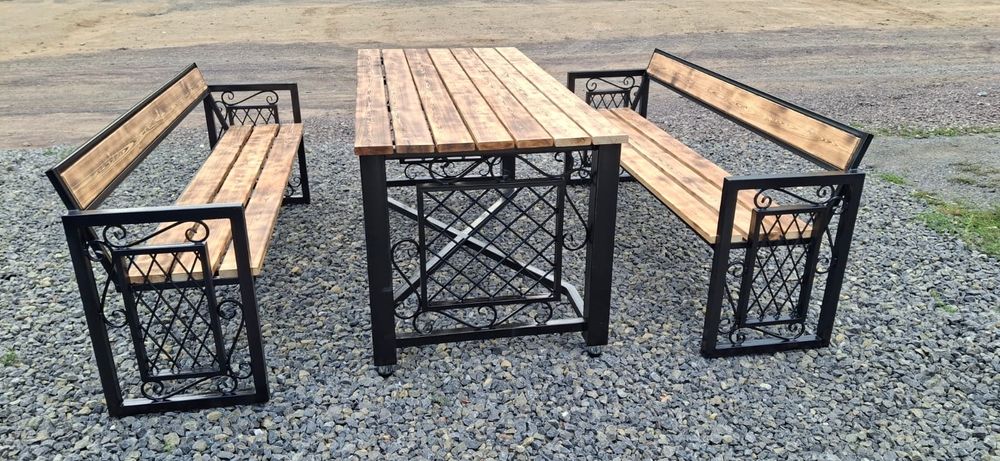 Стол с лавочками. ( комплект)