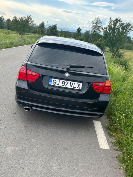 BMW e91 318 d 2009