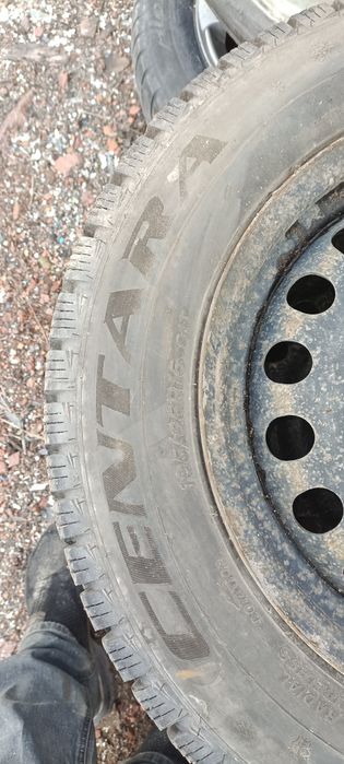 Продам комплект баллонов  195 65 R15