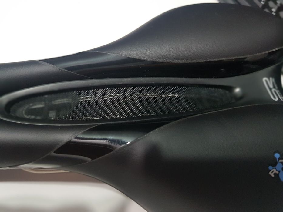 Седло для езды на велосипеде