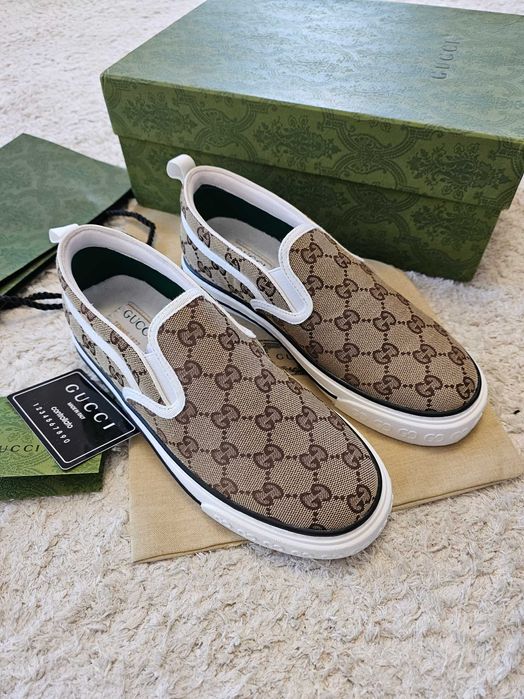 Tenisi Gucci, Unisex, adidasi marimea 39