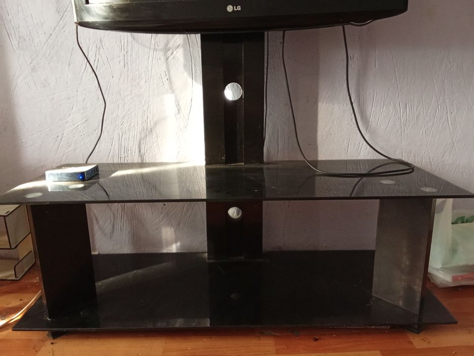 Срочно,подставка под телевизор