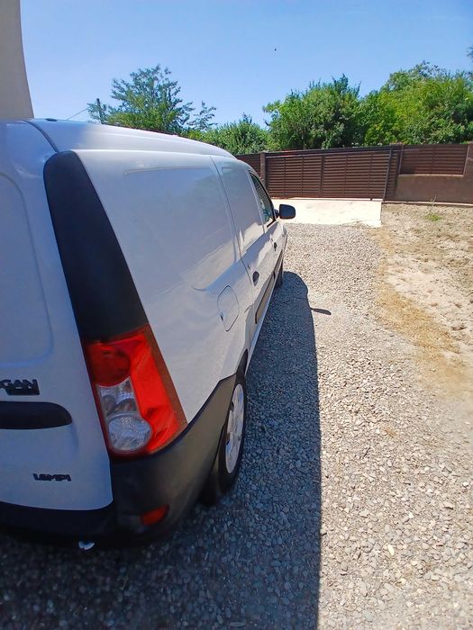 Vând dacia logan 1.6 benzină  cu gpl