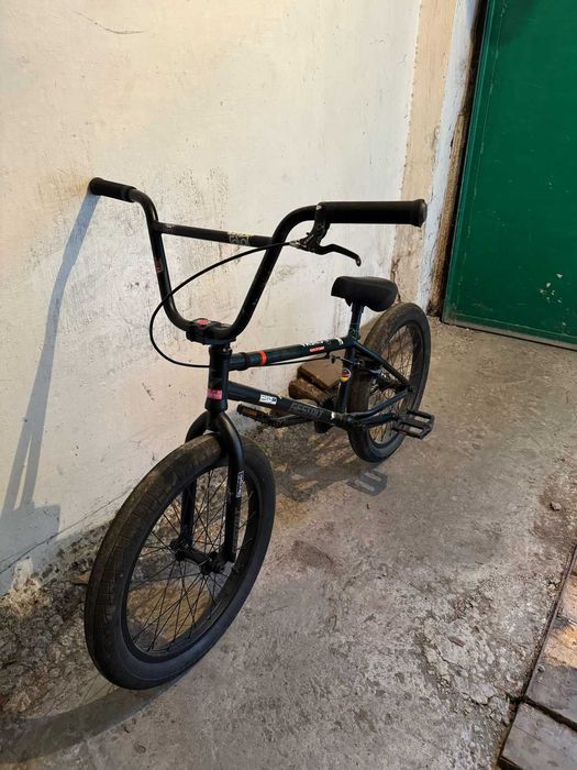 Велосипед BMX в отличном состоянии