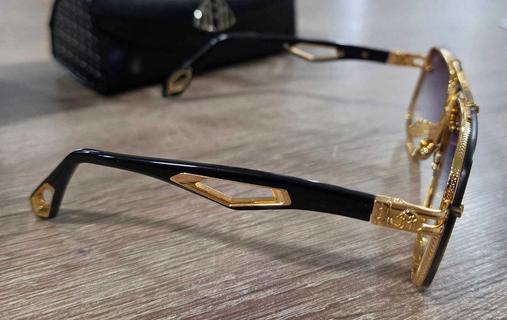 Слънчеви очила Maybach King 2 black & gold