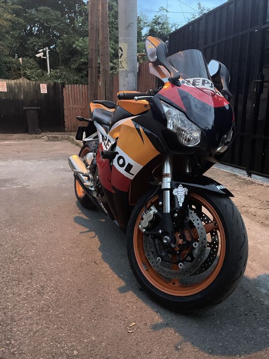 Honda CBR 1000RR SC59 Repsol NU Ducati,Yamaha,Suzuki,Kawasaki,Aprilia