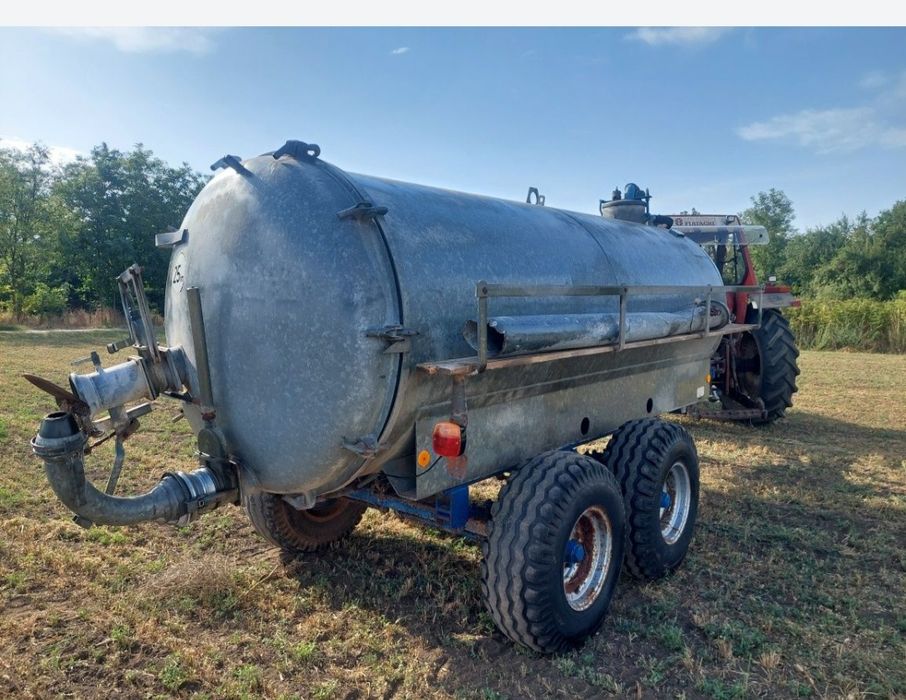 Remorca basculabila cisterna vidanja