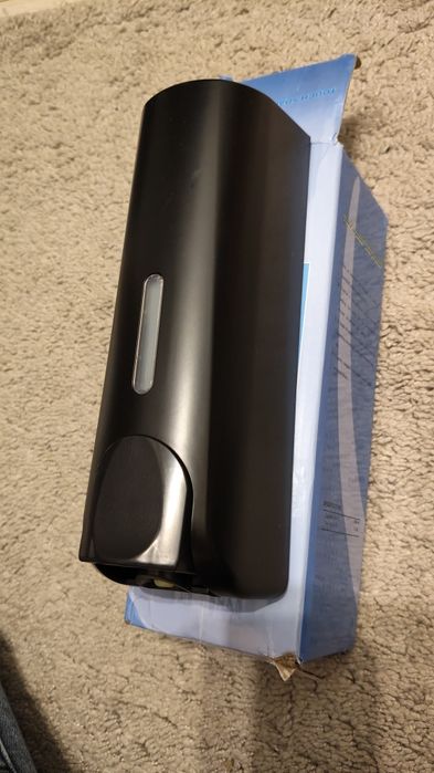 Dispenser sapun lichid