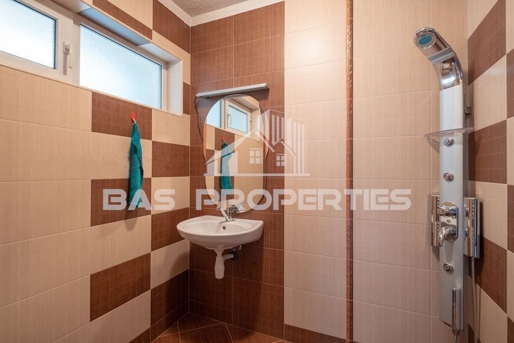 Продава се Тристаен апартамент в София, Лозенец - 92 кв.м за 2107 €/кв.м - Снимка #9