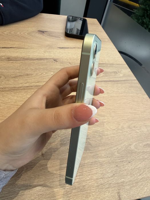 iphone 12 foarte bun