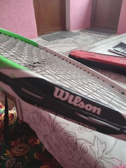 Катта теннис учун ракет.сотилади холати яхши кулай ва мустахкам  ишлан