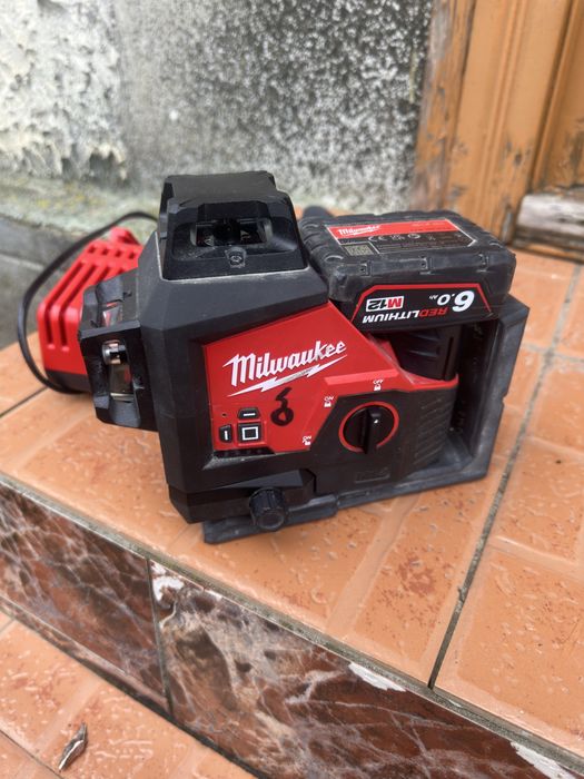 Laser milwaukee 360 profesional