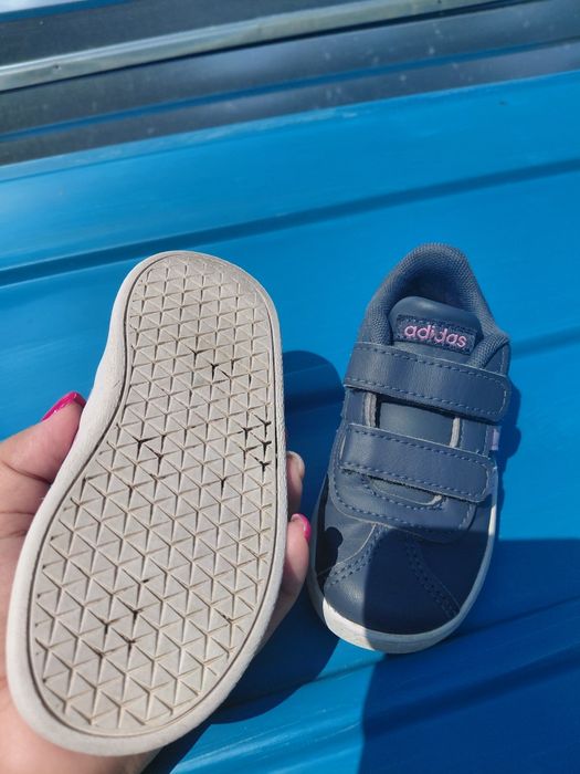 Adidași fetite nr 23