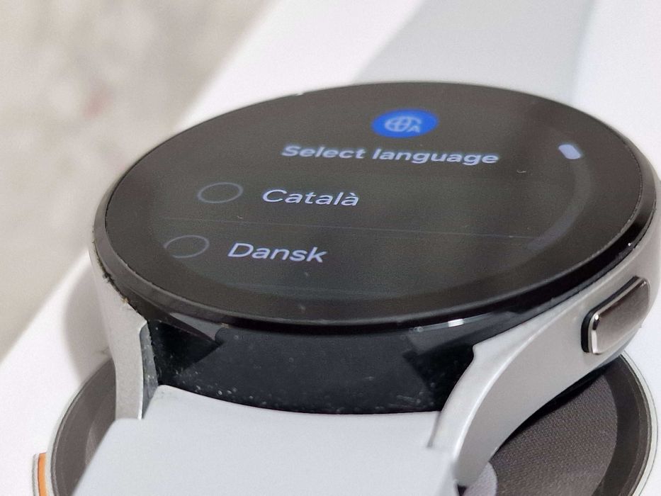 Samsung Galaxy Watch 4 44mm – Смарт часовник, отлично състояние