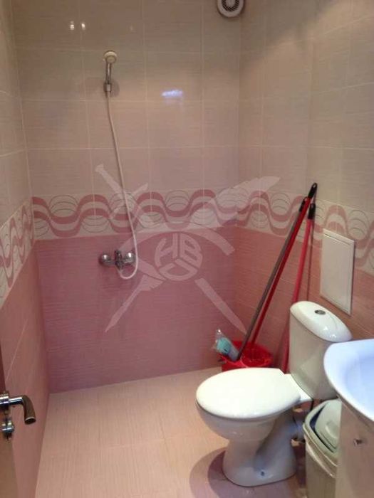 Дава се под наем Двустаен апартамент в Пловдив, Център - 70 кв.м за 348.84 € - Снимка #2