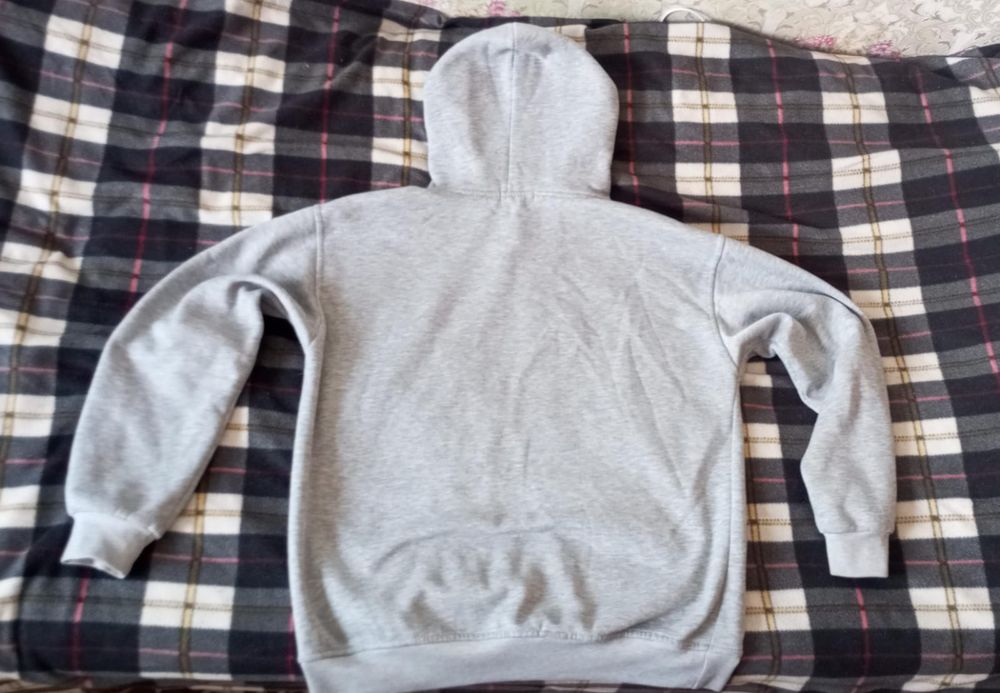 Продам худи Supreme