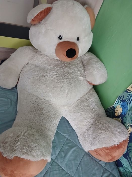 Огромен плюшен мечок