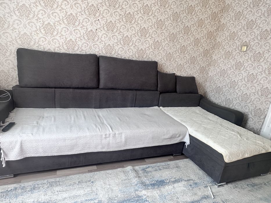 Продам угловой диван.