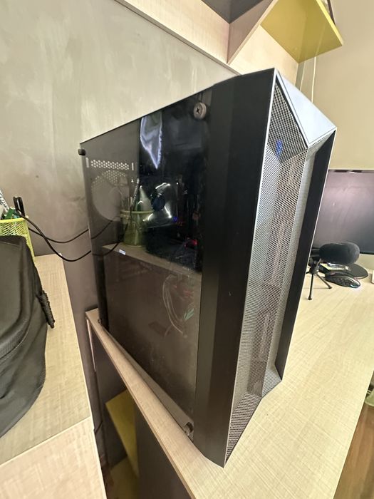 Геймърски компютър