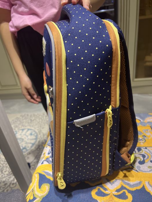 Фирменный школьный рюкзак